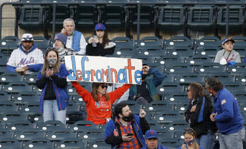 NEW YORK, NEW YORK – APRIL 23: (NEW YORK DAILIES OUT) Fans how their support for Jacob deGrom of the New York Mets before the team plays the Washington Nationals at Citi Field on April 23, 2021 in New York City. All players are wearing the number 42 in honor of Jackie Robinson Day. The Mets defeated the Nationals 6-0. (Photo by Jim McIsaac/Getty Images)