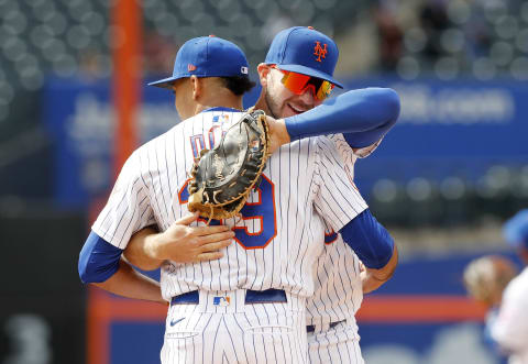 NEW YORK, NEW YORK – APRIL 25: (NEW YORK DAILIES OUT) Pete Alonso #20 and Edwin Diaz #39 of the New York Mets celebrate after defeating the Washington Nationals at Citi Field on April 25, 2021 in New York City. The Mets defeated the Nationals 4-0. (Photo by Jim McIsaac/Getty Images)