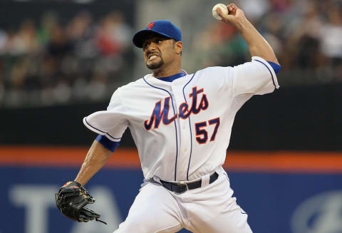 NEW YORK, NY – AUGUST 11: Johan Santana #57 of the New York Mets pitches in the first inning against the Atlanta Braves at Citi Field on August 11, 2012 in the Flushing neighborhood of the Queens borough of New York City. (Photo by Mike Stobe/Getty Images)