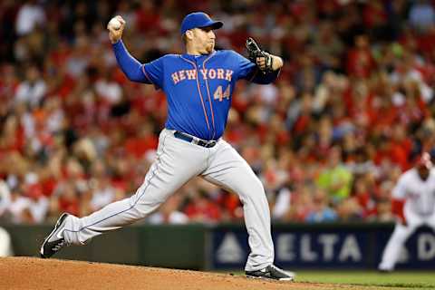 CINCINNATI, OH – SEPTEMBER 23: Aaron Harang #44 of the New York Mets throws a pitch during the game against the Cincinnati Reds at Great American Ball Park on September 23, 2013 in Cincinnati, Ohio. Cincinnati defeated New York 3-2 in 10 innings. (Photo by Kirk Irwin/Getty Images)