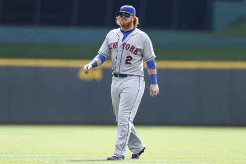 CINCINNATI, OH – SEPTEMBER 25: Justin Turner #2 of the New York Mets looks on against the Cincinnati Reds during the game at Great American Ball Park on September 25, 2013 in Cincinnati, Ohio. The Mets won 1-0. (Photo by Joe Robbins/Getty Images)