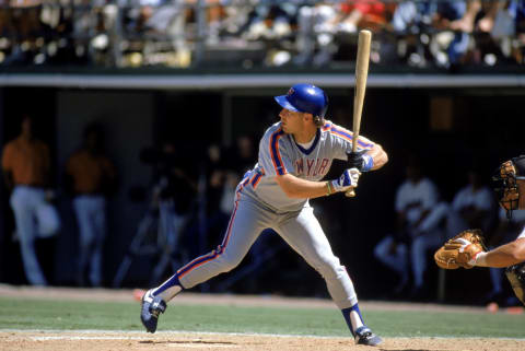 1989: Lenny Dykstra of the New York Mets swings at the pitch during a game in the 1989 season. ( Photo by: Getty Images/Getty Images)