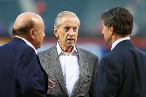 NEW YORK, NY – OCTOBER 13: (L-R) Chief Executive Officer Saul Katz, Owner Fred Wilpon and Chief Operating Officer Jeff Wilpon of the New York Mets talk prior to game four of the National League Division Series against the Los Angeles Dodgers at Citi Field on October 13, 2015 in New York City. (Photo by Elsa/Getty Images)