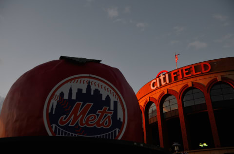 NEW YORK, NY – OCTOBER 17: The sunsets over Citi Field prior to game one of the 2015 MLB National League Championship Series between Chicago Cubs and the New York Mets on October 17, 2015 in the Flushing neighborhood of the Queens borough of New York City. (Photo by Alex Goodlett/Getty Images)