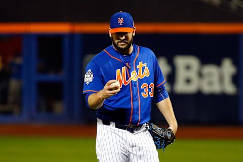 NEW YORK, NY – NOVEMBER 01: Matt Harvey #33 of the New York Mets reacts in the ninth inning against the Kansas City Royals during Game Five of the 2015 World Series at Citi Field on November 1, 2015 in the Flushing neighborhood of the Queens borough of New York City. (Photo by Al Bello/Getty Images)