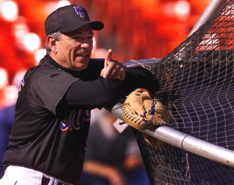 NEW YORK, UNITED STATES: New York Mets’ manager Bobby Valentine watches batting practice 23 October 2000 at Shea Stadium in Flushing Meadows, NY. The Mets trail the New York Yankees 2-0 in the World Series with game three on 24 October. AFP PHOTO/Jeff HAYNES (Photo credit should read JEFF HAYNES/AFP via Getty Images)