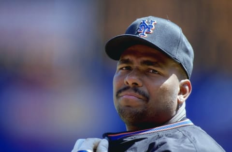 19 Apr 1999: Bobby Bonilla #25 of the New York Mets looks on during the game against the Montreal Expos at the Shea Stadium in Flushing, New York. The Expos defeated the Mets 4-2.