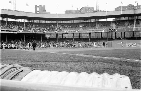 NEW YORK, NY – APRIL 13: New York Mets against the Pittsburgh Pirates during a MLB game on April 13, 1962 in New York, New York. (Photo by Herb Scharfman/Sports Imagery/Getty Images)