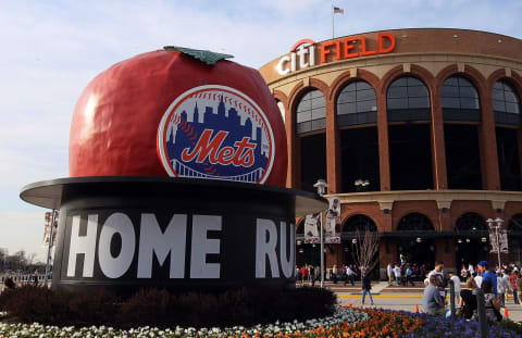 NEW YORK – APRIL 07: The home run apple is seen before the New York Mets play the Florida Marlins on April 7, 2010 at Citi Field in the Flushing neighborhood of the Queens borough of New York City. (Photo by Jim McIsaac/Getty Images)