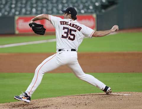 HOUSTON, TEXAS – JULY 24: Justin Verlander #35 of the Houston Astros pitches against the Seattle Mariners at Minute Maid Park on July 24, 2020 in Houston, Texas. (Photo by Bob Levey/Getty Images)