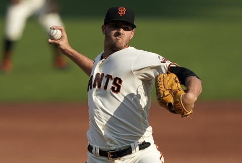 SAN FRANCISCO, CALIFORNIA – SEPTEMBER 07: Kevin Gausman #34 of the San Francisco Giants pitches against the Arizona Diamondbacks in the top of the first inning at Oracle Park on September 07, 2020 in San Francisco, California. (Photo by Thearon W. Henderson/Getty Images)