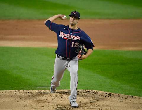 CHICAGO, ILLINOIS – SEPTEMBER 16: Starting pitcher Jake Odorizzi #12 of the Minnesota Twins throws the baseball in the first inning against the Chicago White Sox at Guaranteed Rate Field on September 16, 2020 in Chicago, Illinois. (Photo by Quinn Harris/Getty Images)