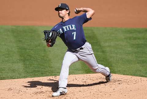 OAKLAND, CALIFORNIA – SEPTEMBER 27: Marco Gonzales #7 of the Seattle Mariners pitches against the Oakland Athletics in the bottom of the first inning at RingCentral Coliseum on September 27, 2020 in Oakland, California. (Photo by Thearon W. Henderson/Getty Images)