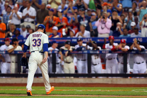 NEW YORK, NY – JULY 16: National League All-Star Matt Harvey #33 of the New York Mets walks off the field after the top half of the first inning against American League All-Stars during the 84th MLB All-Star Game on July 16, 2013 at Citi Field in the Flushing neighborhood of the Queens borough of New York City. (Photo by Mike Ehrmann/Getty Images)