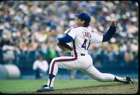 QUEENS, NY – 1983: Pitcher Tom Seaver #41 of the New York Mets pitches at Shea Stadium in Queens, New York in 1983. (Photo by Rich Pilling/MLB Photos)