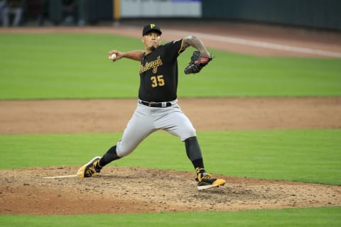 CINCINNATI, OHIO – AUGUST 13: Keone Kela #35 of the Pittsburgh Pirates throws a pitch in the ninth inning against the Cincinnati Reds at Great American Ball Park on August 13, 2020 in Cincinnati, Ohio. (Photo by Andy Lyons/Getty Images)