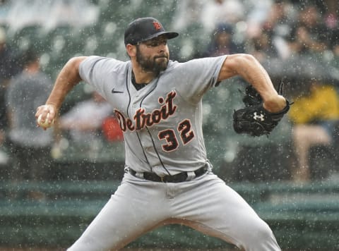 CHICAGO, ILLINOIS – OCTOBER 03: Michael Fulmer #32 of the Detroit Tigers throws a pitch against the Chicago White Sox at Guaranteed Rate Field on October 03, 2021 in Chicago, Illinois. (Photo by Nuccio DiNuzzo/Getty Images)