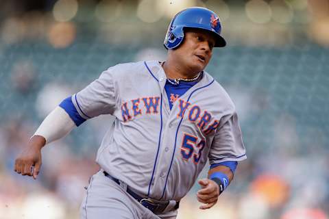 SEATTLE, WA – JULY 22: Bobby Abreu #53 of the New York Mets heads home to score on an RBI triple off the bat of Travis d’Arnaud in the second inning against the Seattle Mariners at Safeco Field on July 22, 2014 in Seattle, Washington. (Photo by Otto Greule Jr/Getty Images)