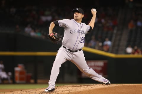 PHOENIX, AZ – SEPTEMBER 13: Starting pitcher Jorge De La Rosa #29 of the Colorado Rockies pitches against the Arizona Diamondbacks at Chase Field on September 13, 2016 in Phoenix, Arizona. (Photo by Christian Petersen/Getty Images)