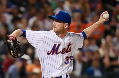 NEW YORK, NY – SEPTEMBER 20: Jerry Blevins of the New York Mets delivers a pitch against the Atlanta Braves on September 20, 2016 at Citi Field in the Flushing neighborhood of the Queens borough of New York City. (Photo by Michael Reaves/Getty Images)