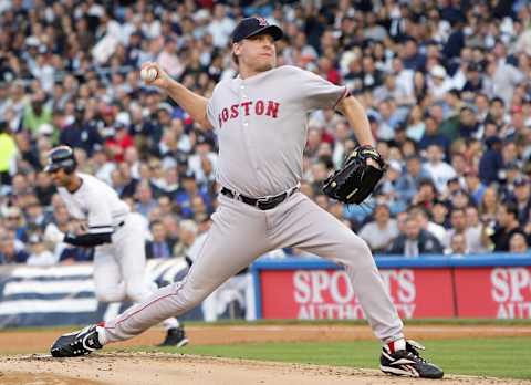 NEW YORK – MAY 23: Curt Schilling #38 of the Boston Red Sox delivers a pitch against the New York Yankees at Yankee Stadium on May 23, 2007 in the Bronx borough of New York City. (Photo by Jim McIsaac/Getty Images)