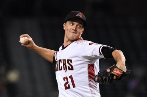 PHOENIX, AZ – JULY 24: Zack Greinke #21 of the Arizona Diamondbacks delivers a first-inning pitch against the Atlanta Braves at Chase Field on July 24, 2017 in Phoenix, Arizona. (Photo by Norm Hall/Getty Images)