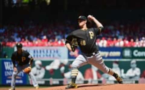 May 7, 2016; St. Louis, MO, USA; Pittsburgh Pirates starting pitcher Jeff Locke (49) pitches against the St. Louis Cardinals during the first inning at Busch Stadium. Mandatory Credit: Jeff Curry-USA TODAY Sports