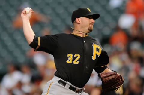 BALTIMORE, MD – JUNE 12: Brad Lincoln #32 of the Pittsburgh Pirates throws a pitch against the Baltimore Orioles at Oriole Park at Camden Yards on June 12, 2012 in Baltimore, Maryland. (Photo by Patrick McDermott/Getty Images)