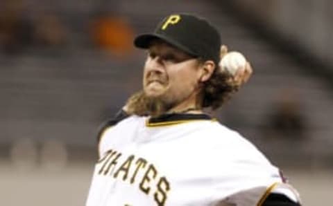 PITTSBURGH, PA – AUGUST 29: Joel Hanrahan #52 of the Pittsburgh Pirates pitches in the ninth inning against the St. Louis Cardinals during the game on August 29, 2012 at PNC Park in Pittsburgh, Pennsylvania. The Pirates defeated the Cardinals 5-0. (Photo by Justin K. Aller/Getty Images)