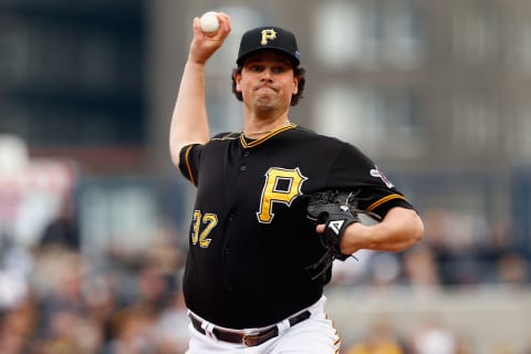 PITTSBURGH, PA – OCTOBER 07: Vin Mazzaro #32 of the Pittsburgh Pirates throws a pitch in the sixth inning against the St. Louis Cardinals during Game Four of the National League Division Series at PNC Park on October 7, 2013 in Pittsburgh, Pennsylvania. (Photo by Jared Wickerham/Getty Images)