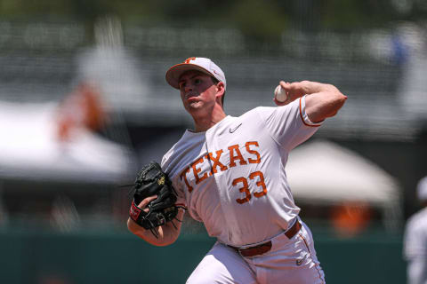 Texas pitcher Pete Hansen (33) throws a pitch against Air Force during the NCAA playoff game at Disch-Falk Field in Austin, Texas on June 3, 2022.Hansen