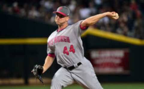 May 14, 2017; Phoenix, AZ, USA; Pittsburgh Pirates relief pitcher Tony Watson (44) throws in the tenth inning against the Arizona Diamondbacks at Chase Field. Mandatory Credit: Matt Kartozian-USA TODAY Sports