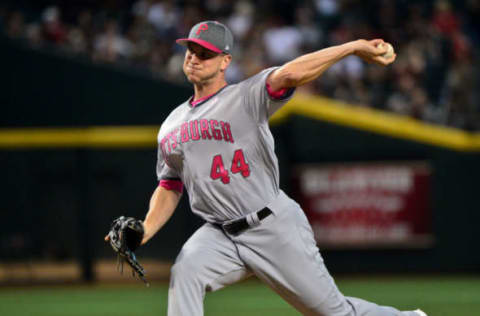 May 14, 2017; Phoenix, AZ, USA; Pittsburgh Pirates relief pitcher Tony Watson (44) throws in the tenth inning against the Arizona Diamondbacks at Chase Field. Mandatory Credit: Matt Kartozian-USA TODAY Sports