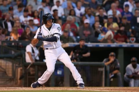 SURPRISE, AZ – NOVEMBER 03: AFL West All-Star, Evan White #15 of the Seattle Mariners bats during the Arizona Fall League All-Star Game at Surprise Stadium on November 3, 2018, in Surprise, Arizona. (Photo by Christian Petersen/Getty Images)