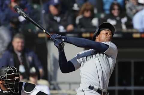 CHICAGO, ILLINOIS – APRIL 05: Mallex Smith #0 of the Seattle Marinersbats against the Chicago White Sox during the season home opening game at Guaranteed Rate Field on April 05, 2019 in Chicago, Illinois. (Photo by Jonathan Daniel/Getty Images)