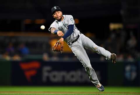 PITTSBURGH, PA – SEPTEMBER 18: J.P. Crawford of the Seattle Mariners in action during the game against the Pirates. (Photo by Joe Sargent/Getty Images)