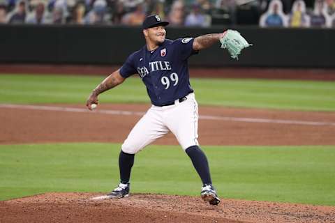 Taijuan Walker #99 of the Seattle Mariners pitches in the fifth inning against the Los Angeles Dodgers at T-Mobile Park on August 19, 2020 in Seattle, Washington. (Photo by Abbie Parr/Getty Images)