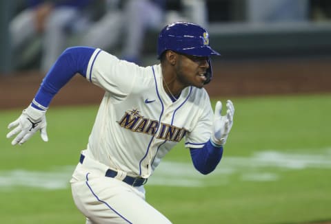 SEATTLE, WA – AUGUST 23: Kyle Lewis of the Seattle Mariners runs to first base after putting the ball into play. (Photo by Stephen Brashear/Getty Images)