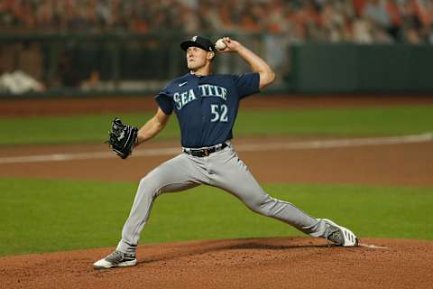 SAN FRANCISCO, CALIFORNIA – SEPTEMBER 09: Nick Margevicius #52 of the Seattle Mariners pitches in the bottom of the first inning against the San Francisco Giants at Oracle Park on September 09, 2020 in San Francisco, California. (Photo by Lachlan Cunningham/Getty Images)