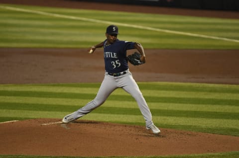 PHOENIX, ARIZONA – SEPTEMBER 13: Justin Dunn #35 of the Seattle Mariners delivers a pitch against the Arizona Diamondbacks at Chase Field on September 13, 2020 in Phoenix, Arizona. (Photo by Norm Hall/Getty Images)