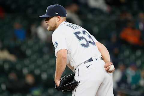 SEATTLE, WASHINGTON – APRIL 01: Will Vest of the Seattle Mariners prepares to pitch. (Photo by Steph Chambers/Getty Images)