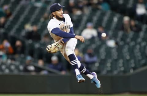 SEATTLE, WASHINGTON – APRIL 05: J.P. Crawford #3 of the Seattle Mariners throws to second base against the Chicago White Sox. (Photo by Steph Chambers/Getty Images)