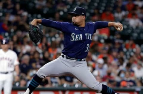 HOUSTON, TEXAS – SEPTEMBER 06: Justus Sheffield #33 of the Seattle Mariners pitches in the fourth inning against the Houston Astros at Minute Maid Park on September 06, 2021 in Houston, Texas. (Photo by Bob Levey/Getty Images)