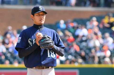 DETROIT, MI – APRIL 27: Hisashi Iwakuma #18 of the Seattle Mariners looks on while pitching in the sixth inning of the game against the Detroit Tigers at Comerica Park on April 27, 2017 in Detroit, Michigan. The Mariners defeated the Tigers 2-1. (Photo by Mark Cunningham/MLB Photos via Getty Images)