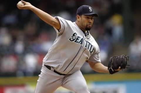 ARLINGTON, TX – MAY 14: Carlos Silva of the Seattle Mariners pitches during the game against the Texas Rangers at Rangers Ballpark in Arlington in Arlington, Texas on May 14, 2008. The Mariners defeated the Rangers 4-3 in 12 innings. (Photo by John Williamson/MLB Photos via Getty Images)