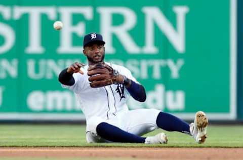 DETROIT, MI – MAY 25: Second baseman Niko Goodrum #28 of the Detroit Tigers throws out Daniel Palka of the Chicago White Sox at first base during the first inning at Comerica Park on May 25, 2018 in Detroit, Michigan. (Photo by Duane Burleson/Getty Images)