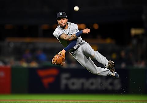 PITTSBURGH, PA – SEPTEMBER 18: J.P. Crawford #3 of the Seattle Mariners fields a ball hit by Elias Diaz #32 of the Pittsburgh Pirates (not pictured) during the seventh inning at PNC Park on September 18, 2019, in Pittsburgh, Pennsylvania. (Photo by Joe Sargent/Getty Images)