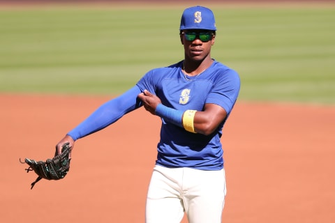 Shed Long Jr. of the Seattle Mariners warms up before a game against the Texas Rangers at T-Mobile Park in Seattle, Washington. (Photo by Abbie Parr/Getty Images)