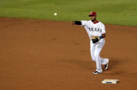 ARLINGTON, TX – SEPTEMBER 12: Elvis Andrus of the Texas Rangers in action against the Atlanta Braves. (Photo by Rick Yeatts/Getty Images)