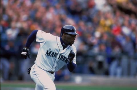 15 Oct 2001: Seattle Mariners shortstop Mark McLemore #4 runs the bases during the American League Division Series game against the Cleveland Indians at Safeco Field in Seattle, Washington. The Mariners defeated the Indians 3-1. Mandatory Credit: Christopher Ruppel/Allsport